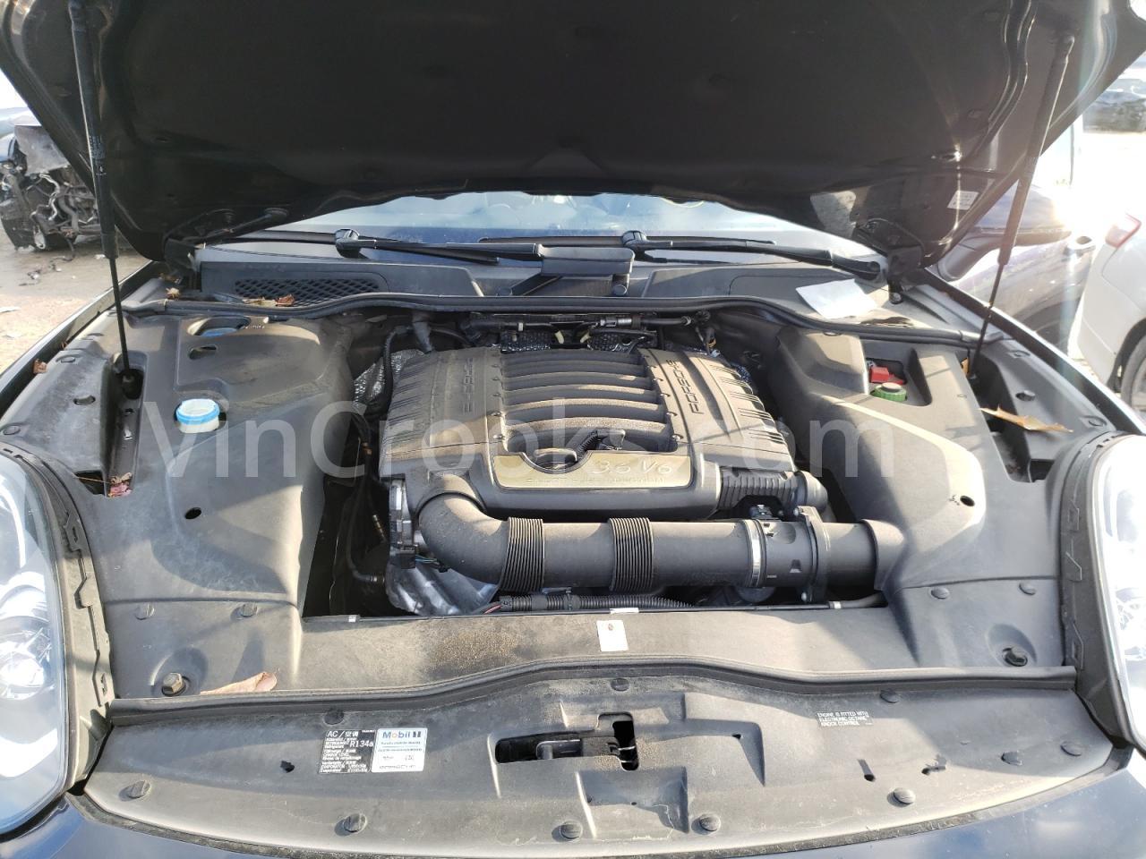 WP1AA2A28GKA15257