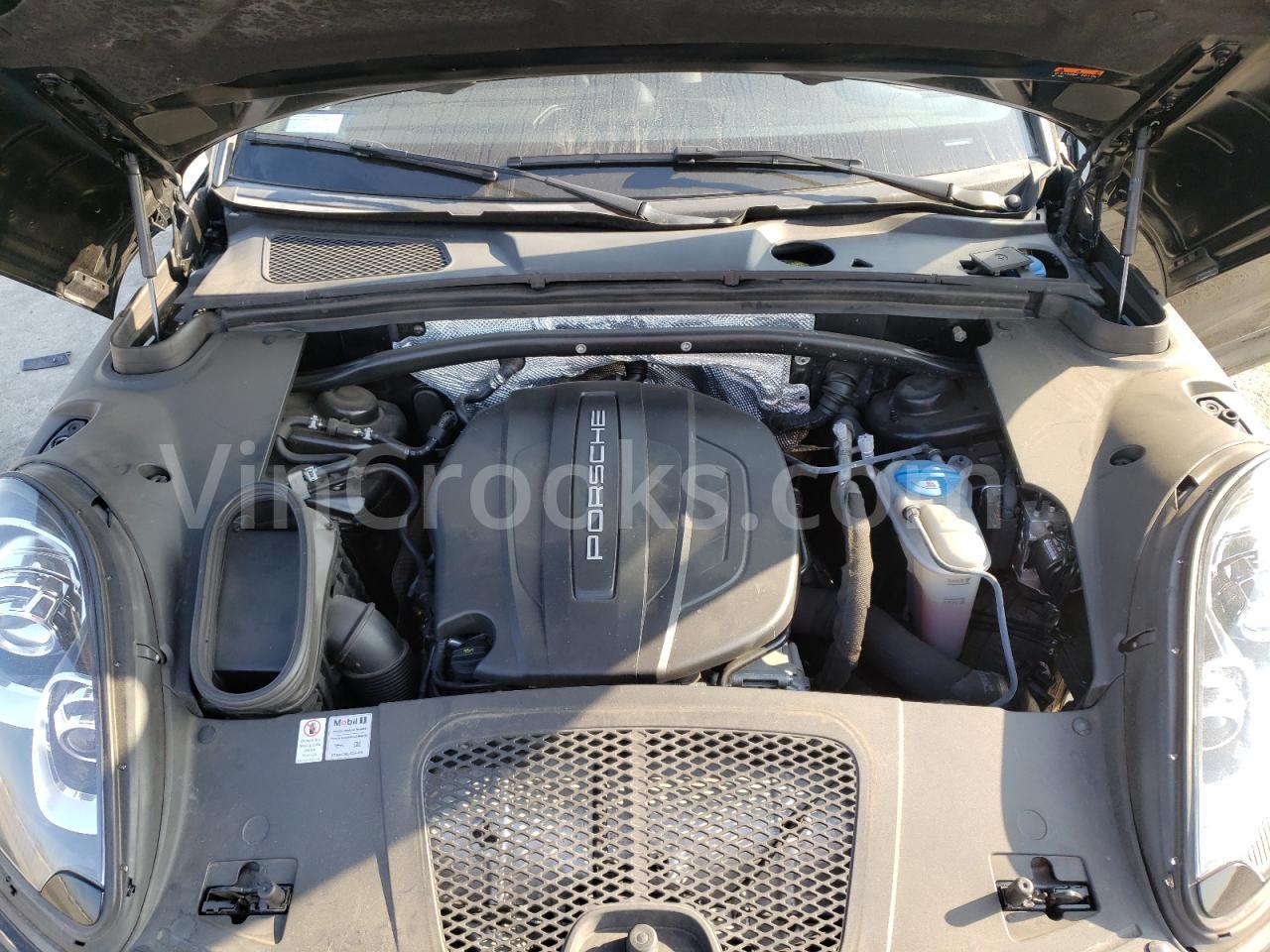 WP1AA2A58HLB82966