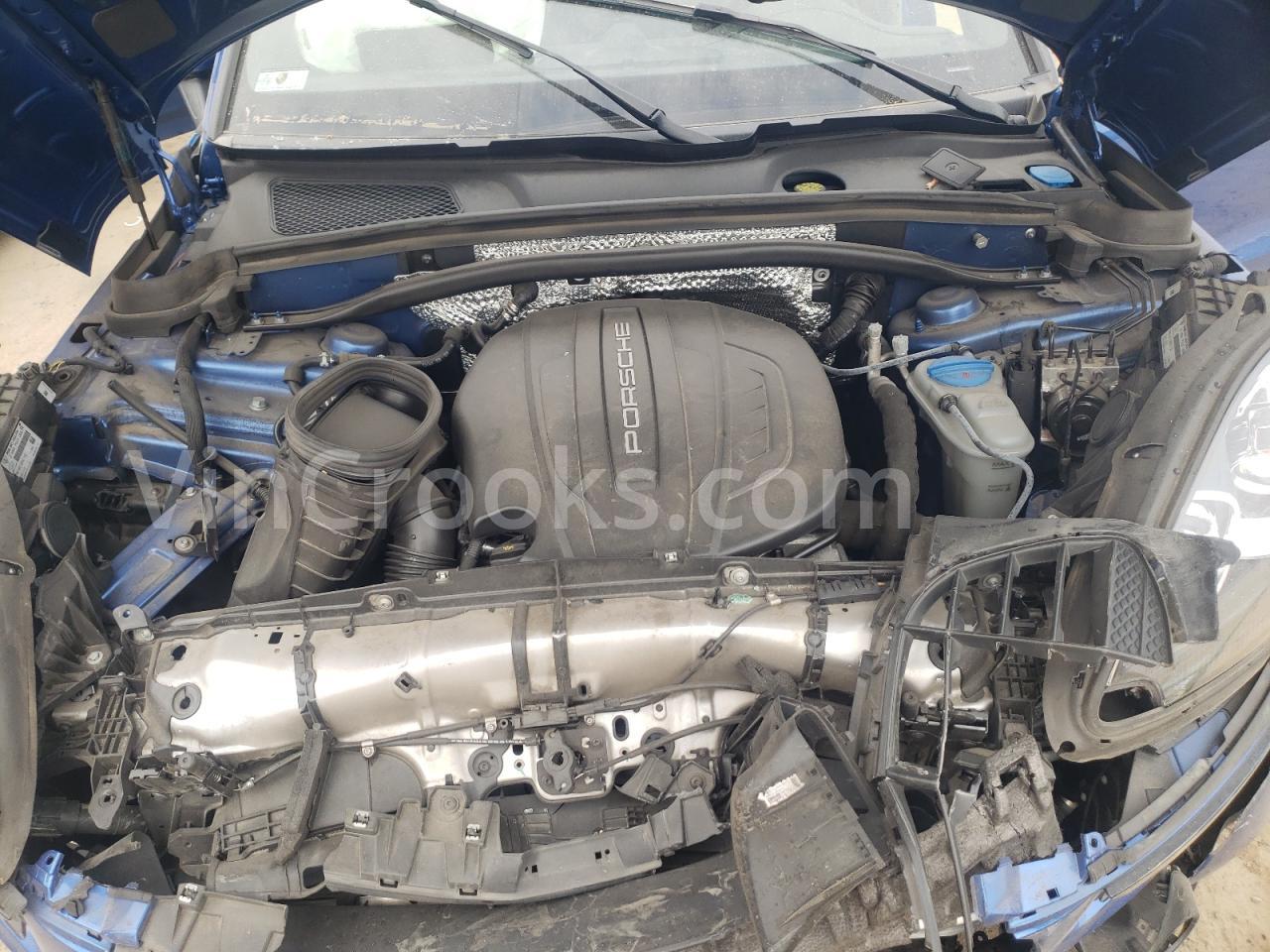 WP1AA2A56JLB18950