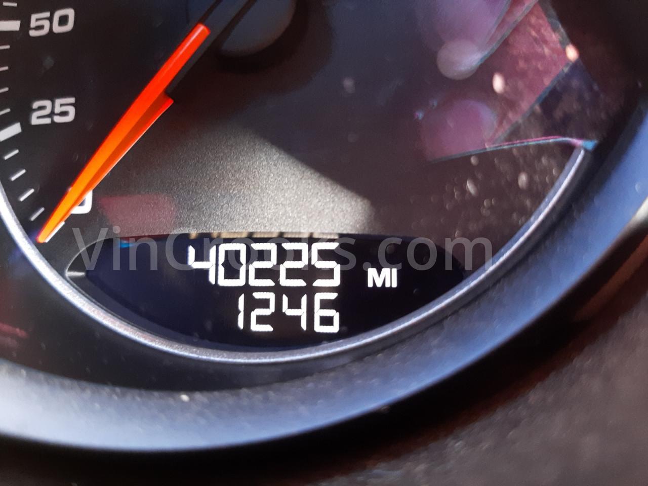 WP1AA2A28HKA80305