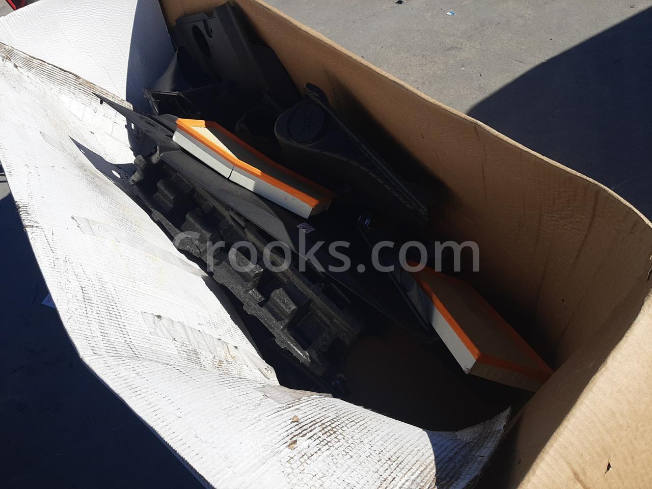 WP1AB2A26GLA93043