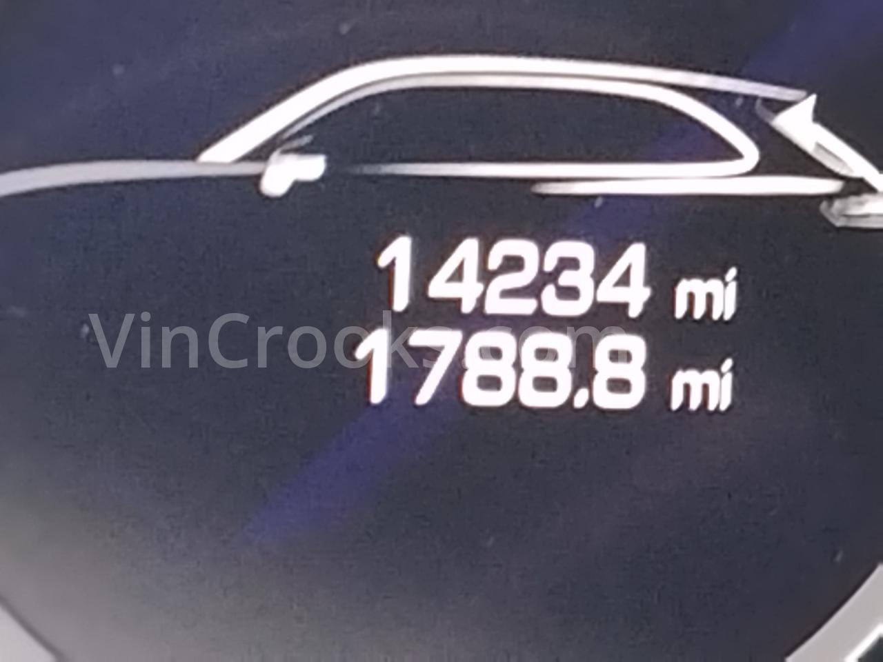 WP1AA2AY6MDA02589