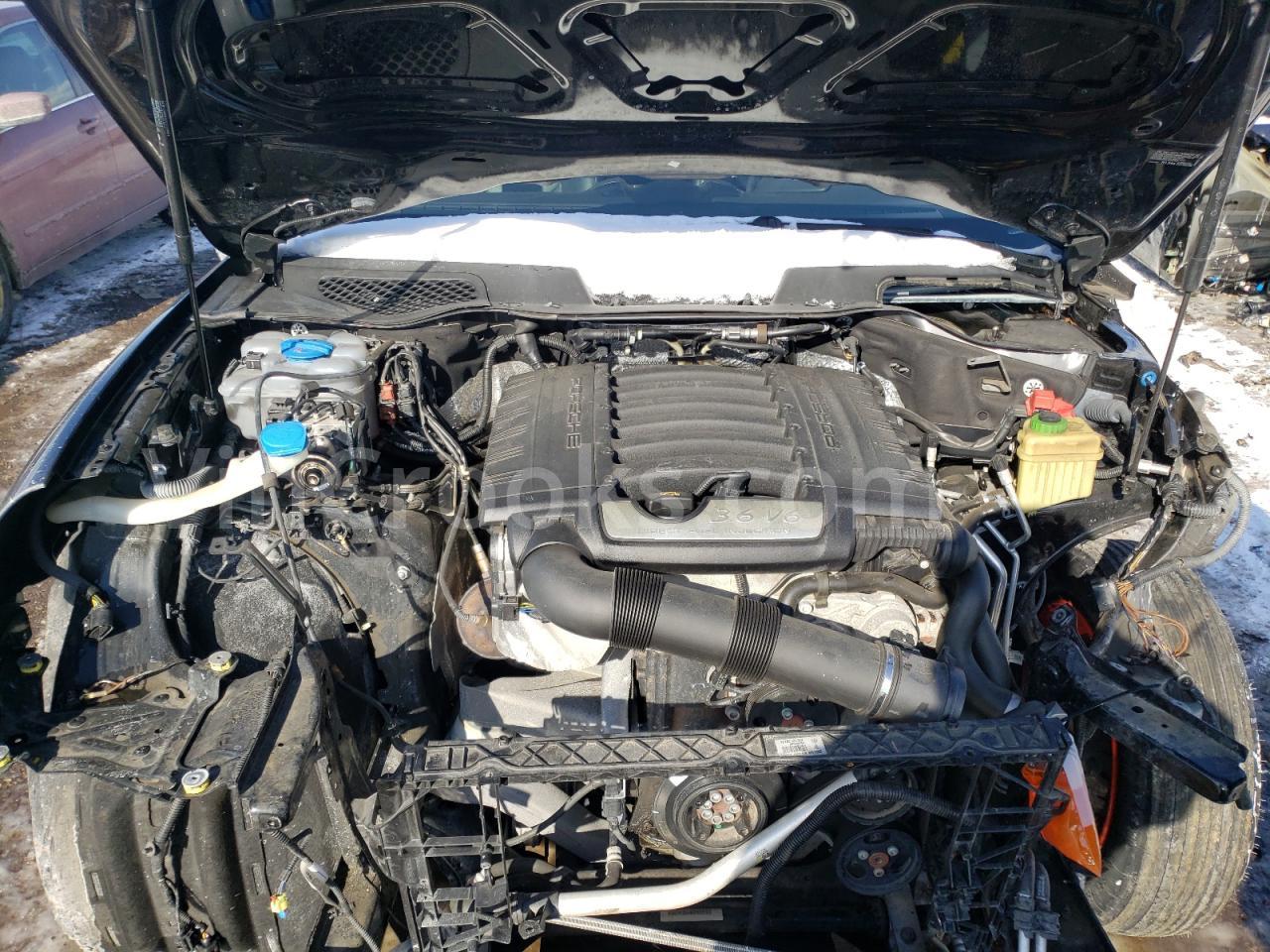 WP1AA2A27HKA91120