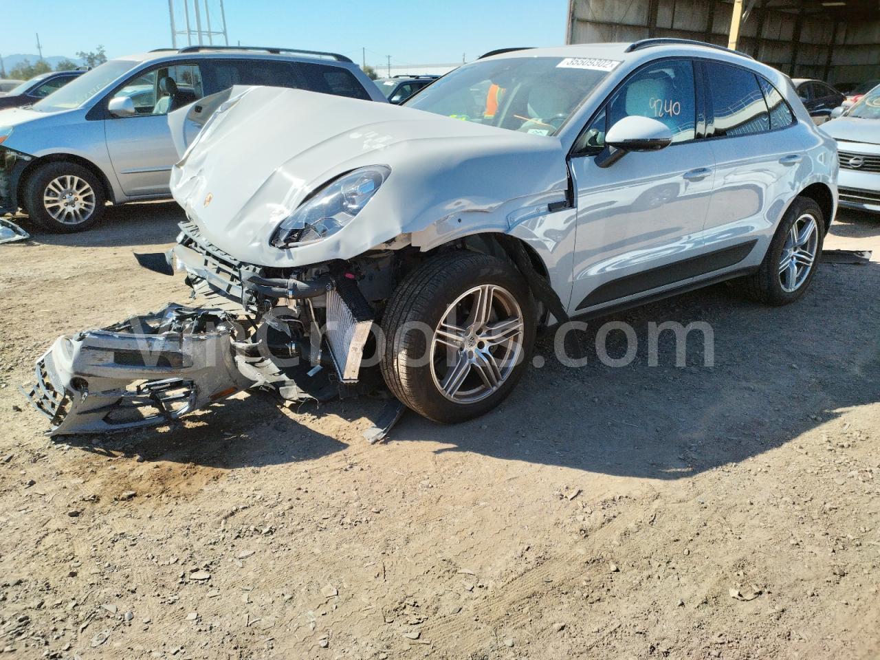 WP1AB2A56MLB35006