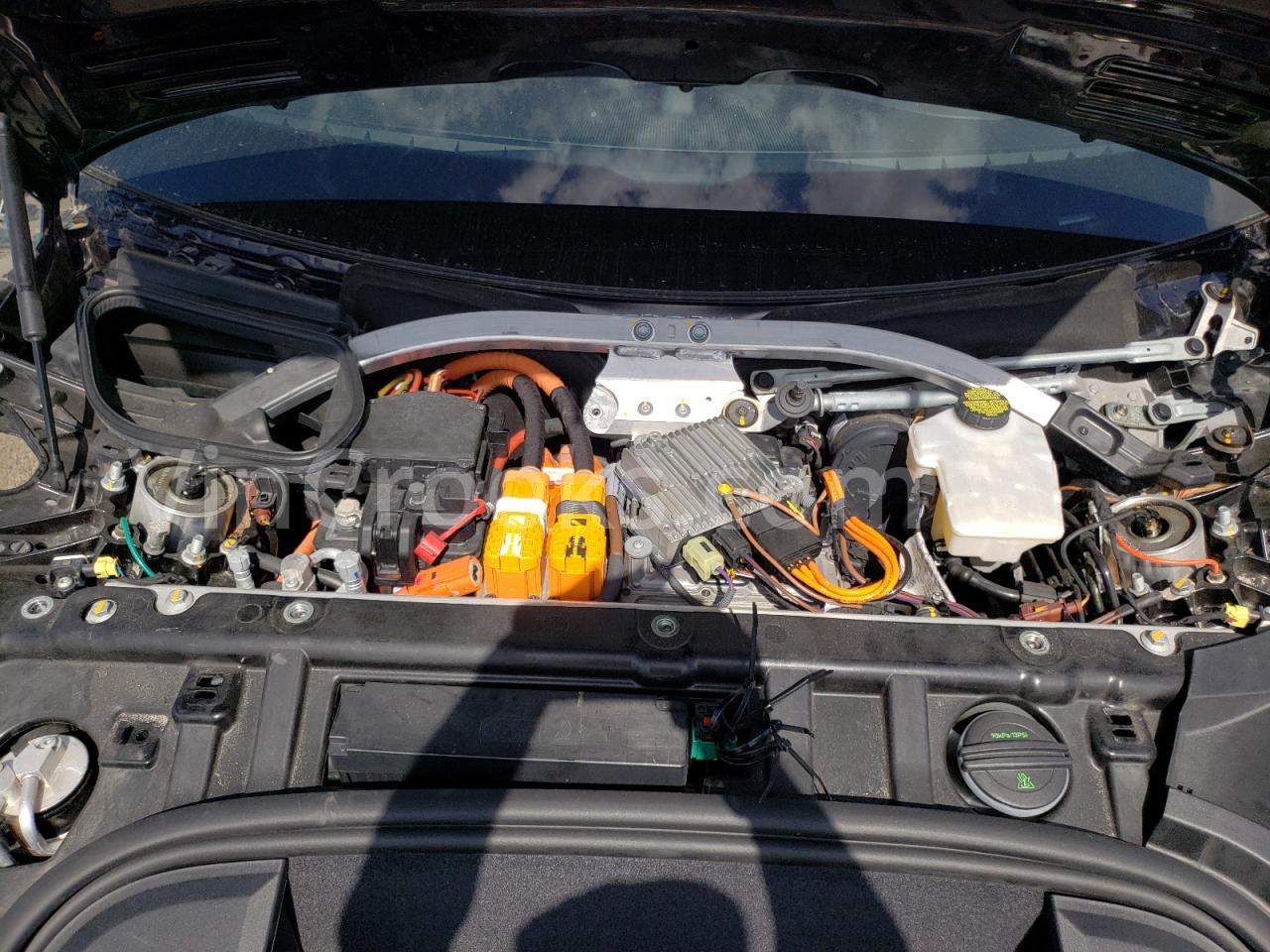 WP0AB2Y10LSA50206