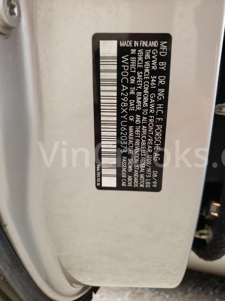 WP0CA298XYU620373