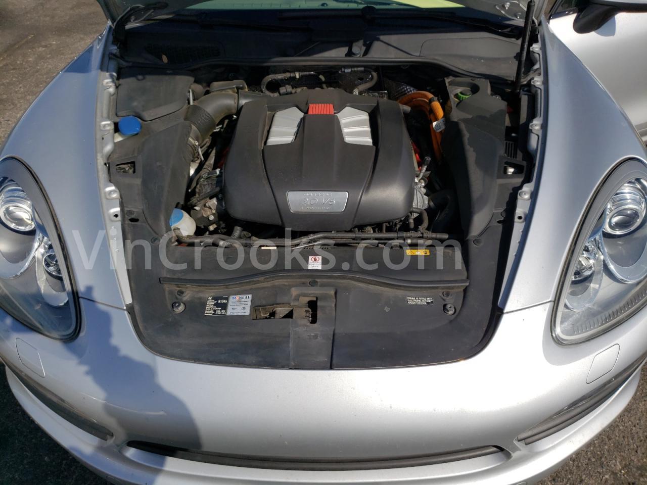 WP1AE2A26ELA51184