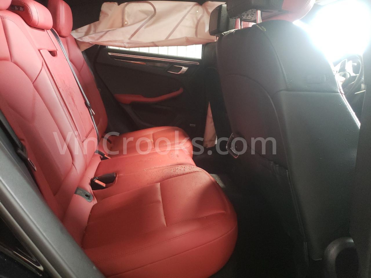 WP1AA2A57KLB04153