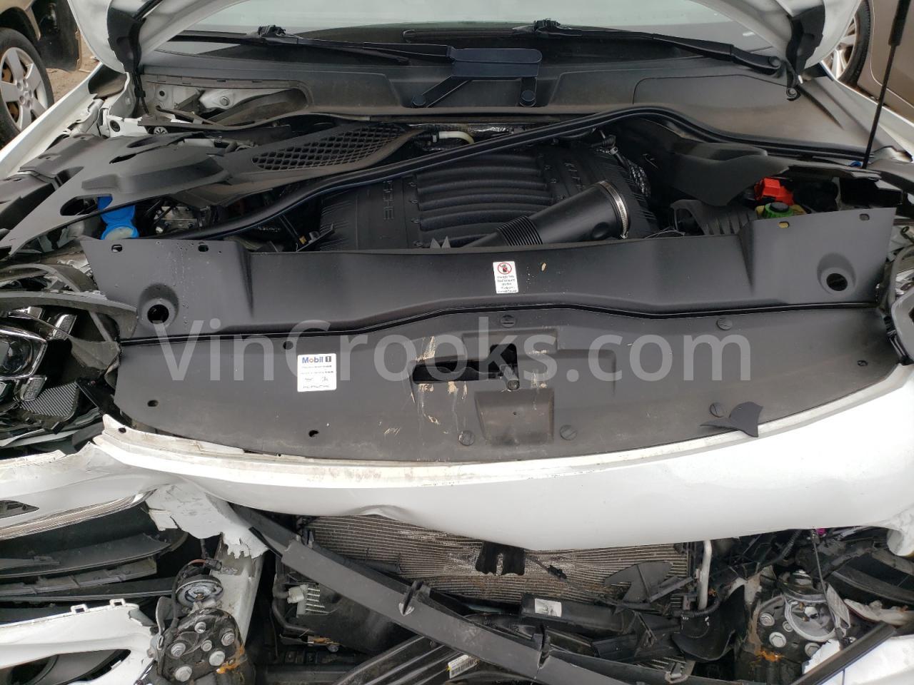 WP1AA2A20HKA80833