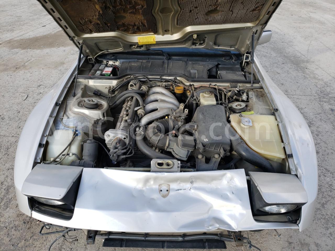 WP0AA0948FN455570