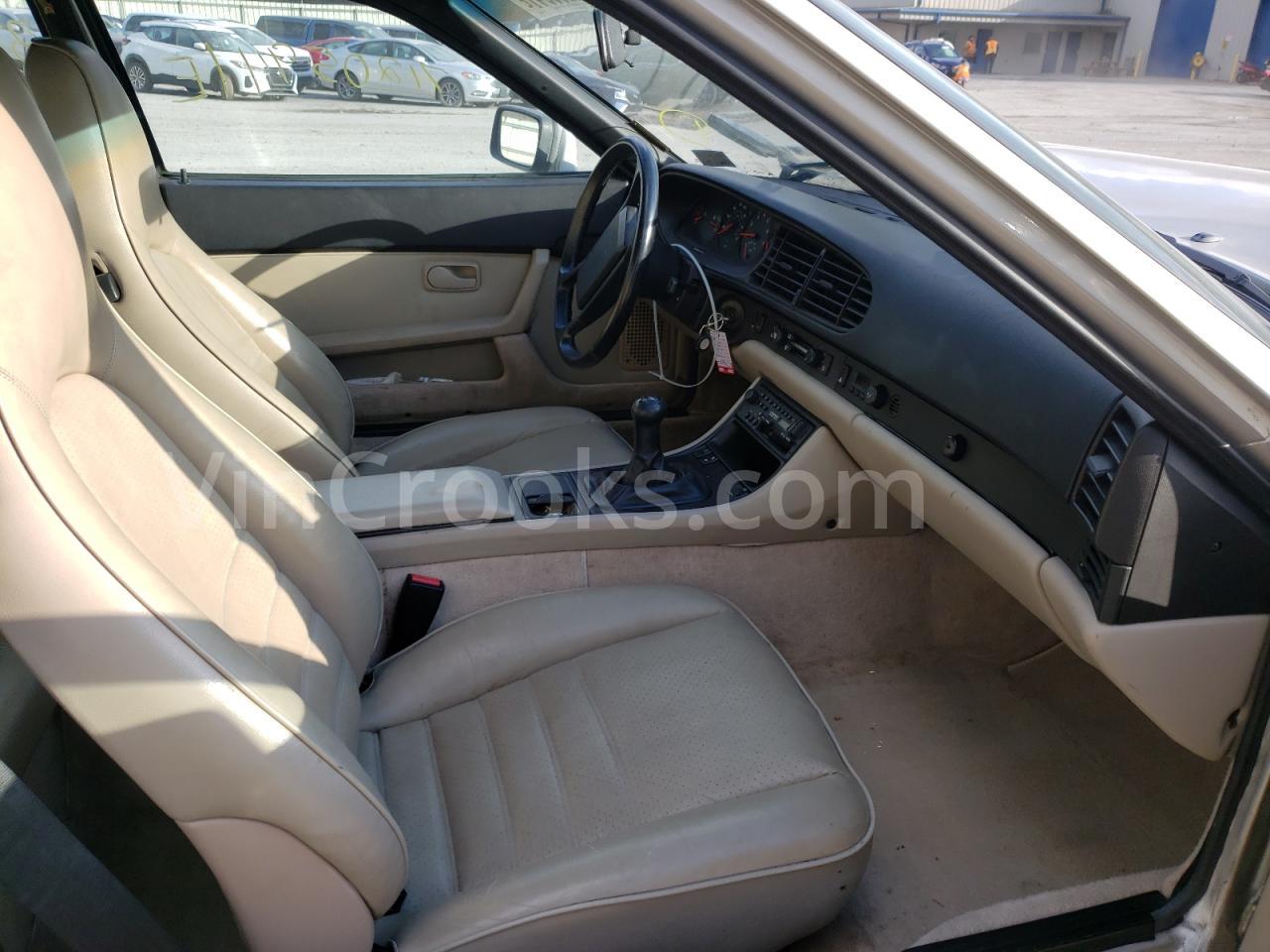 WP0AA0948FN455570