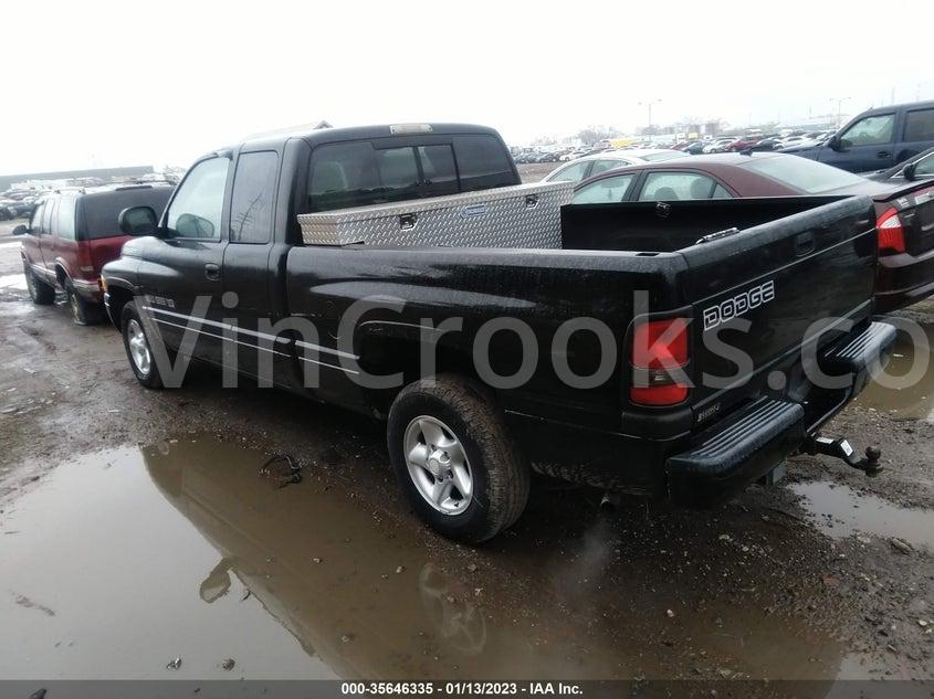 1B7HC13Z4YJ158180