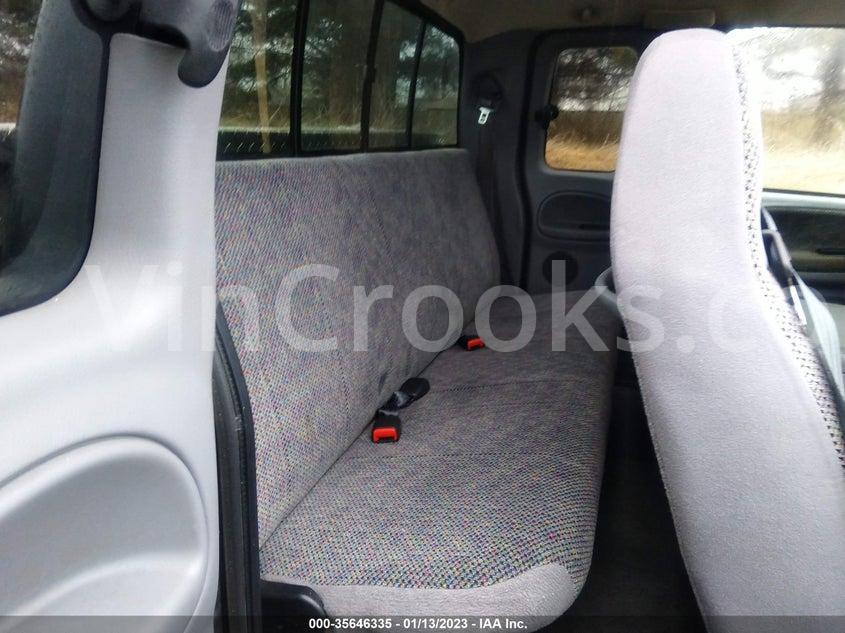 1B7HC13Z4YJ158180