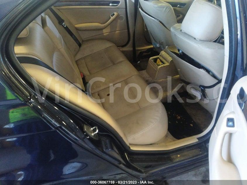 WBAEV33463KR25556