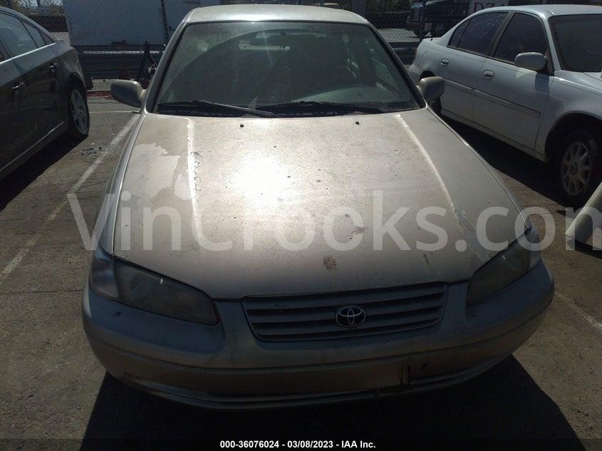 4T1BG22K6XU473110