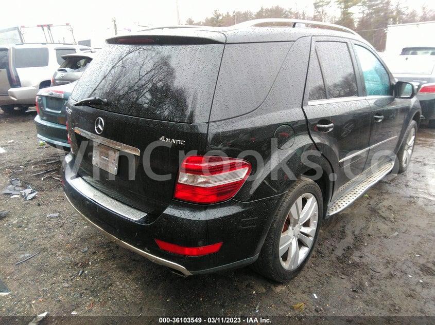 4JGBB8GB3AA561857