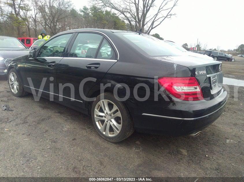 WDDGF8BB6CR203992