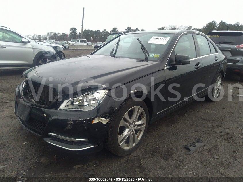 WDDGF8BB6CR203992