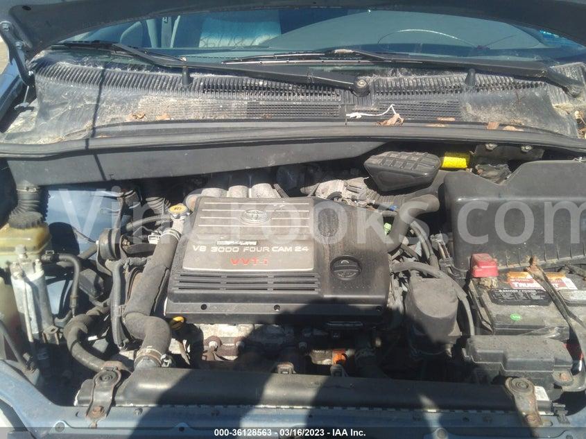 4T3ZF19C72U458383