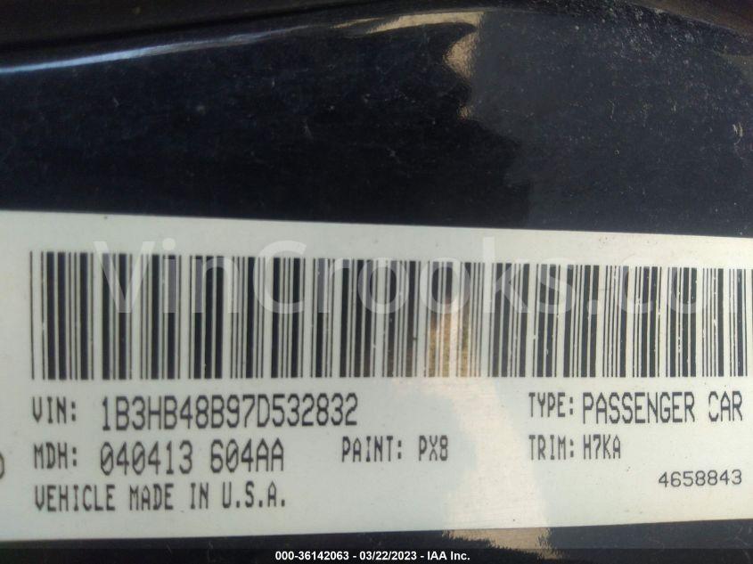 1B3HB48B97D532832