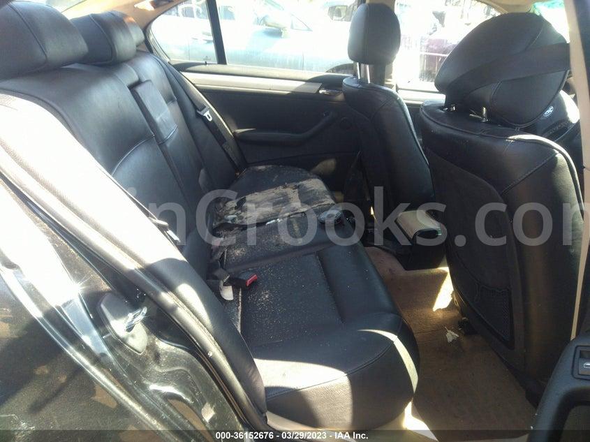 WBAEU334X2PF69894