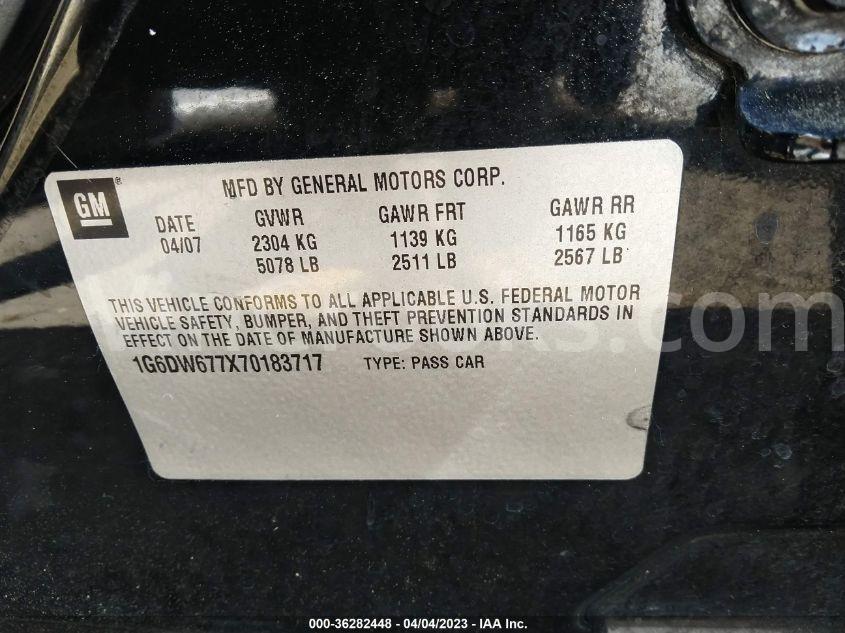 1G6DW677X70183717