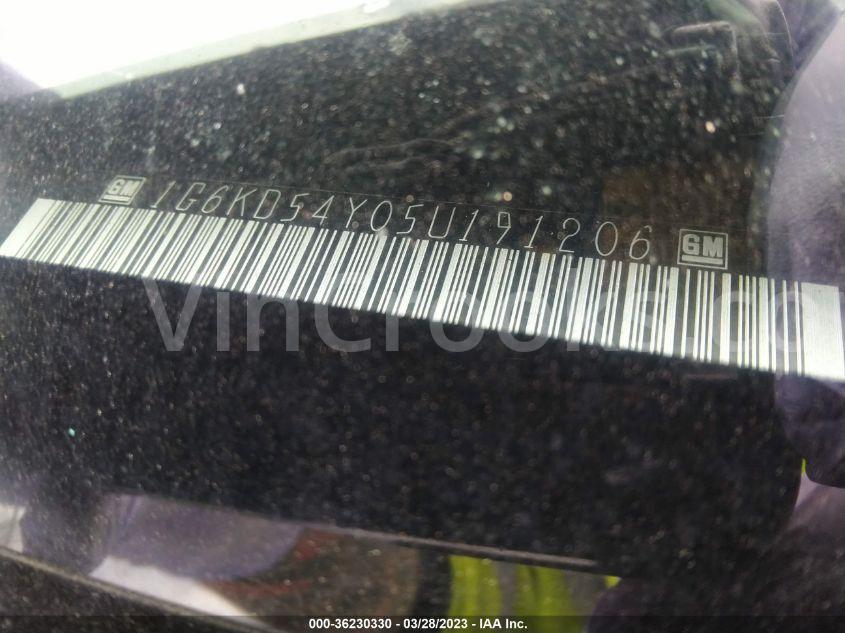 1G6KD54Y05U191206