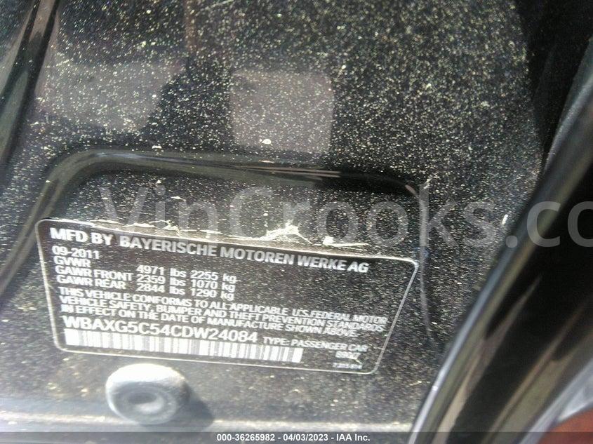 WBAXG5C54CDW24084