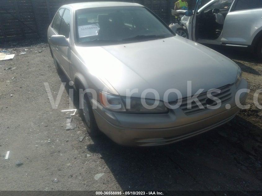 4T1BG22K9WU218868