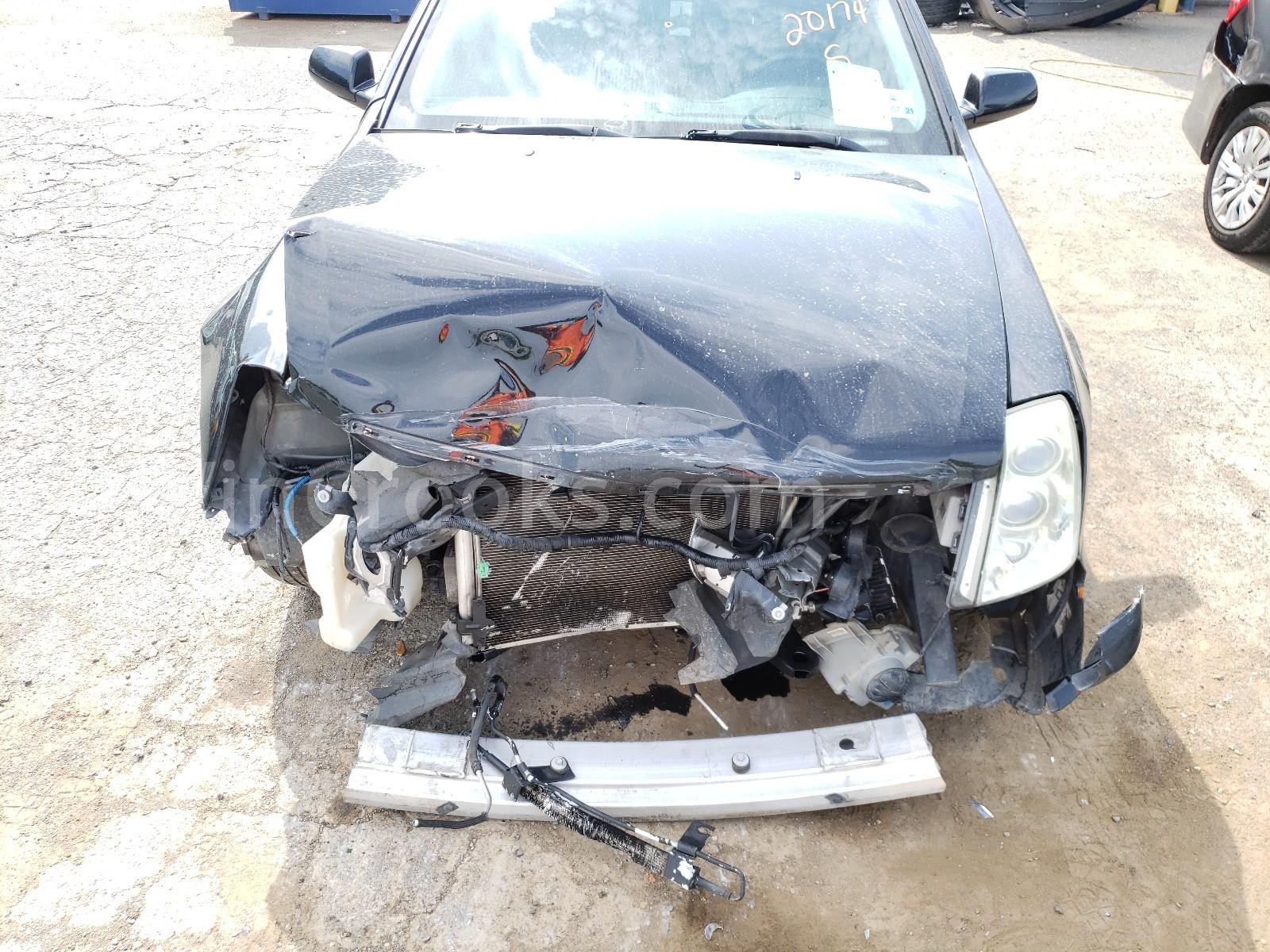 1G6DC67AX50201747