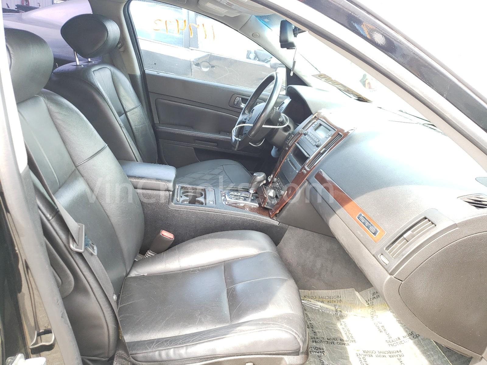 1G6DC67AX50201747