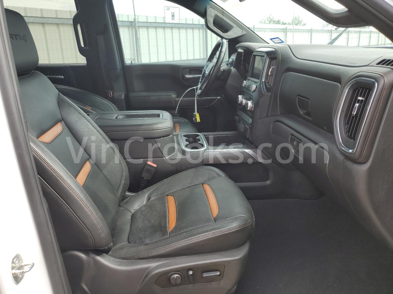 3GTP9EED3KG102839