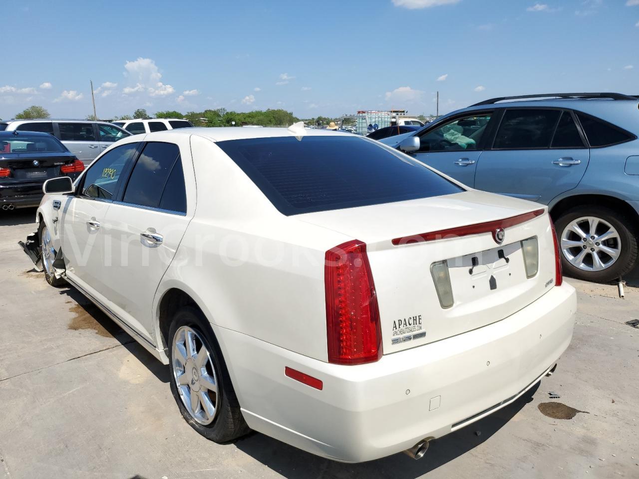 1G6DW67V890138597