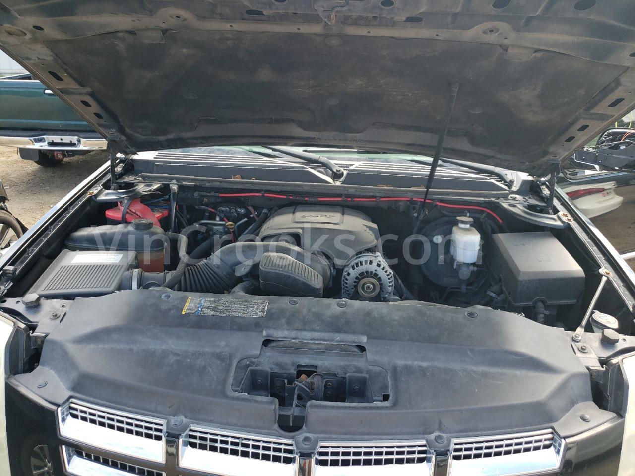 1GYEC63878R175655