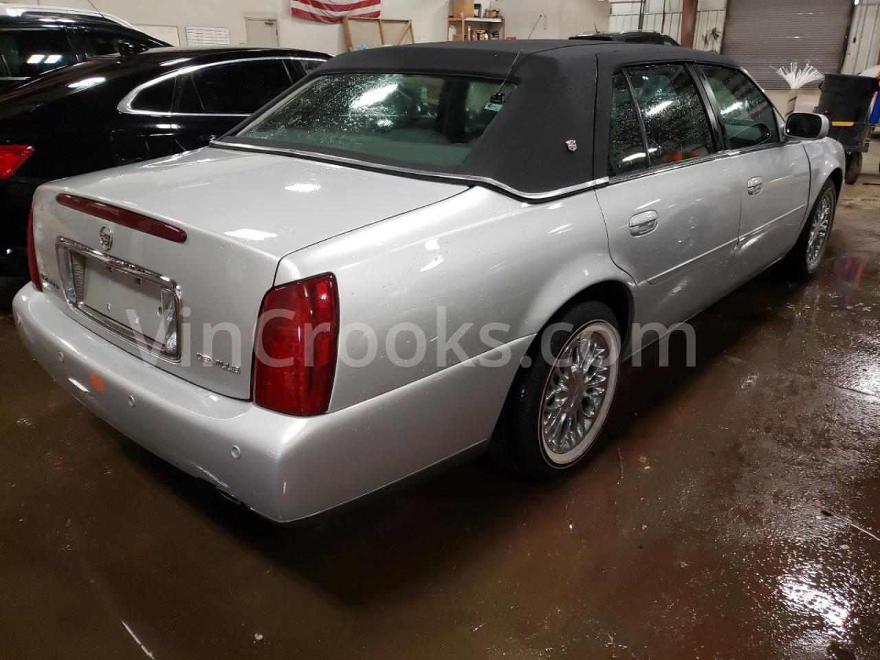 1G6KD54Y52U119932