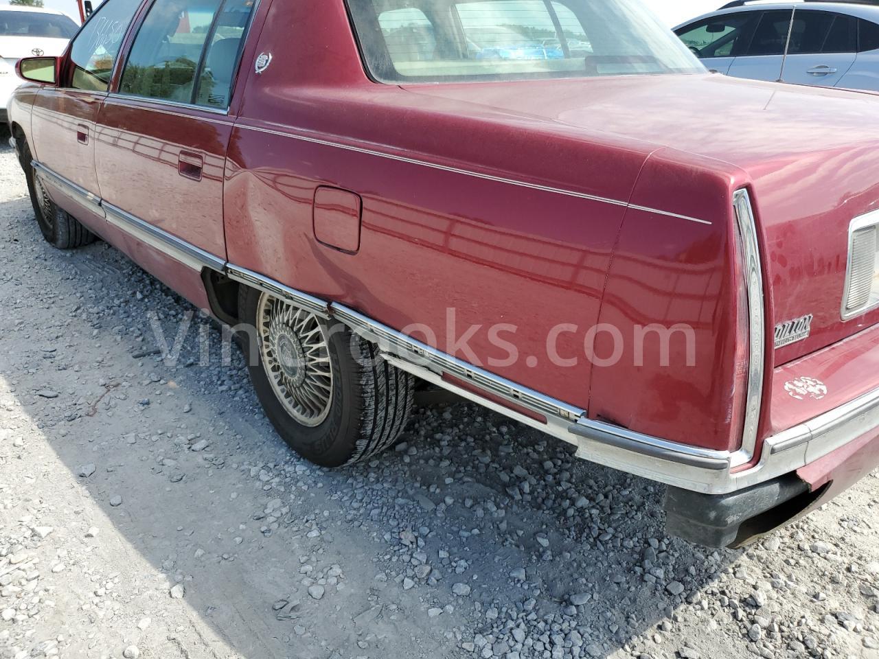 1G6KD52B1SU284780