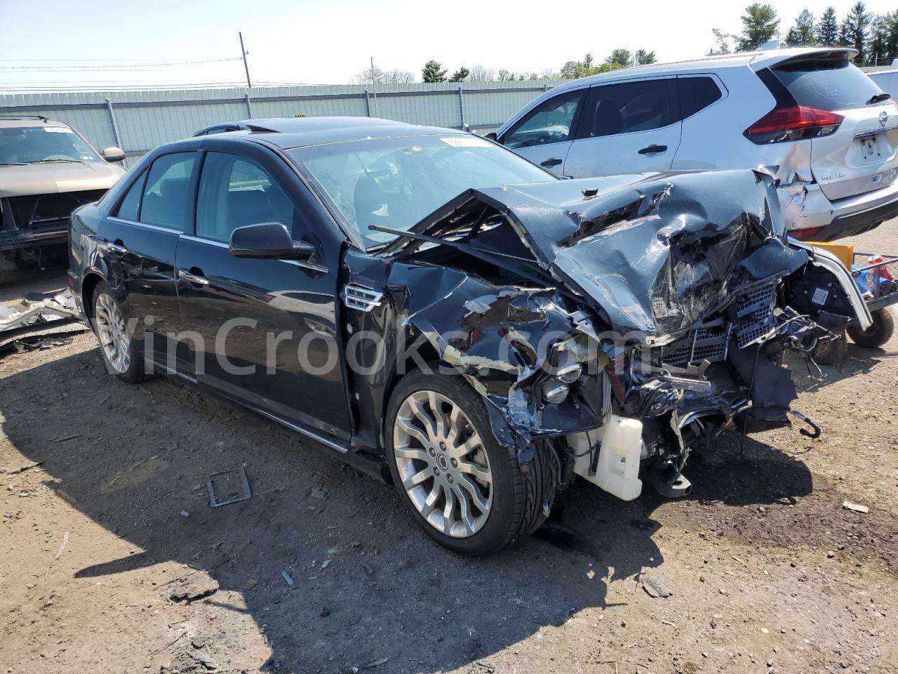 1G6DW67V180107609