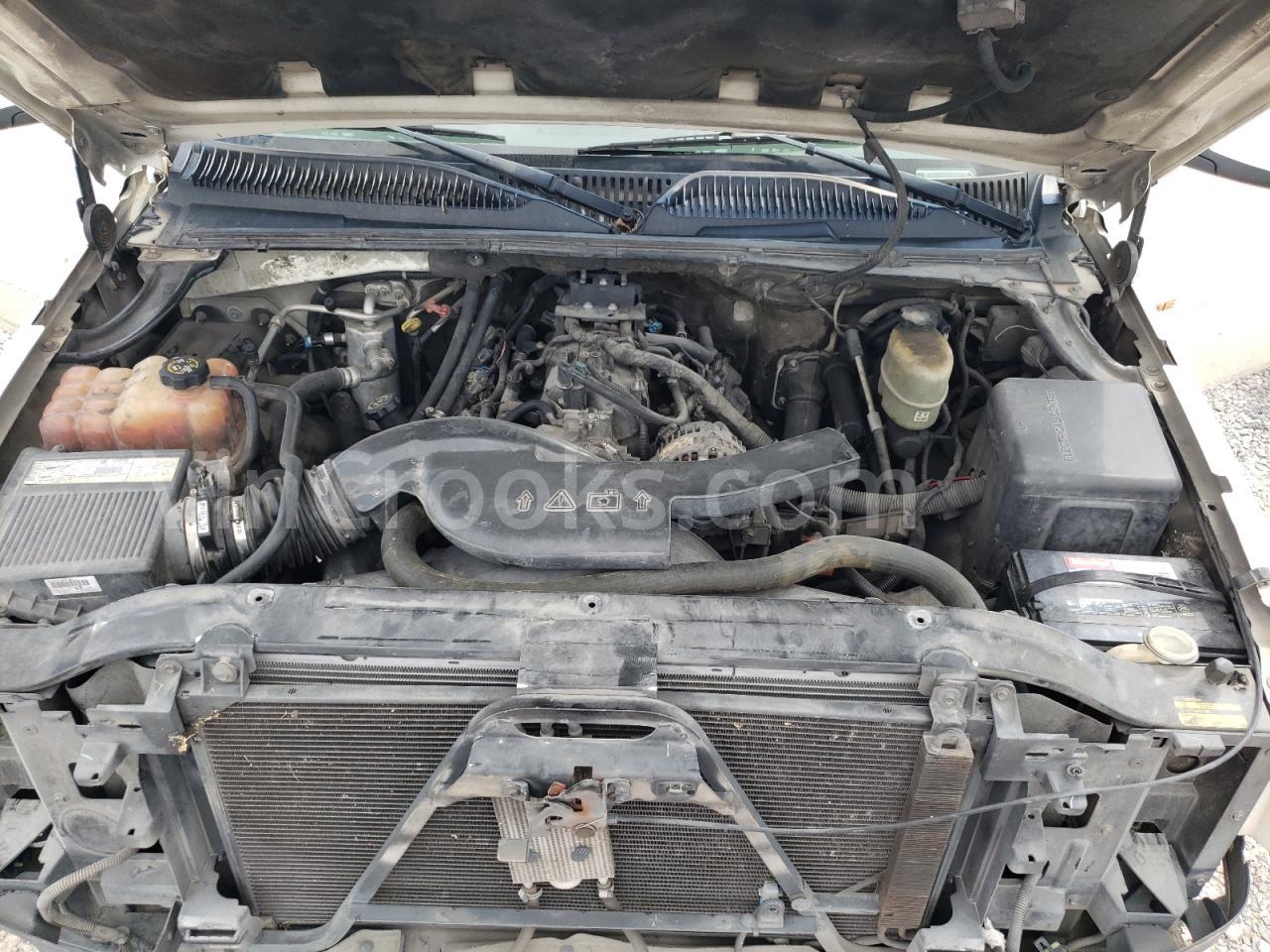 1GYEK63N52R205316