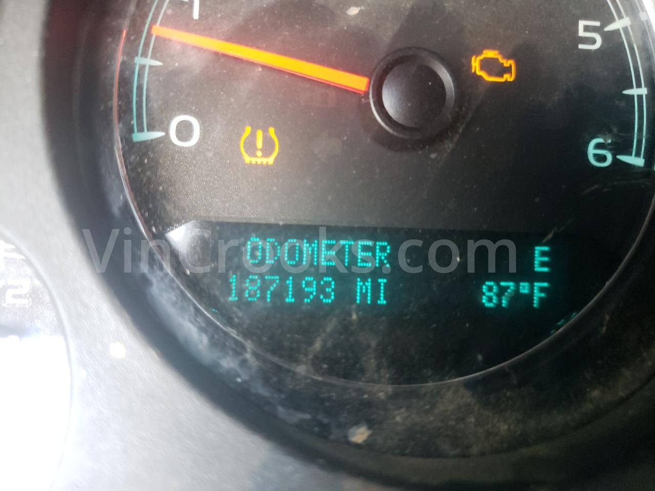 1GKFK33099R251176