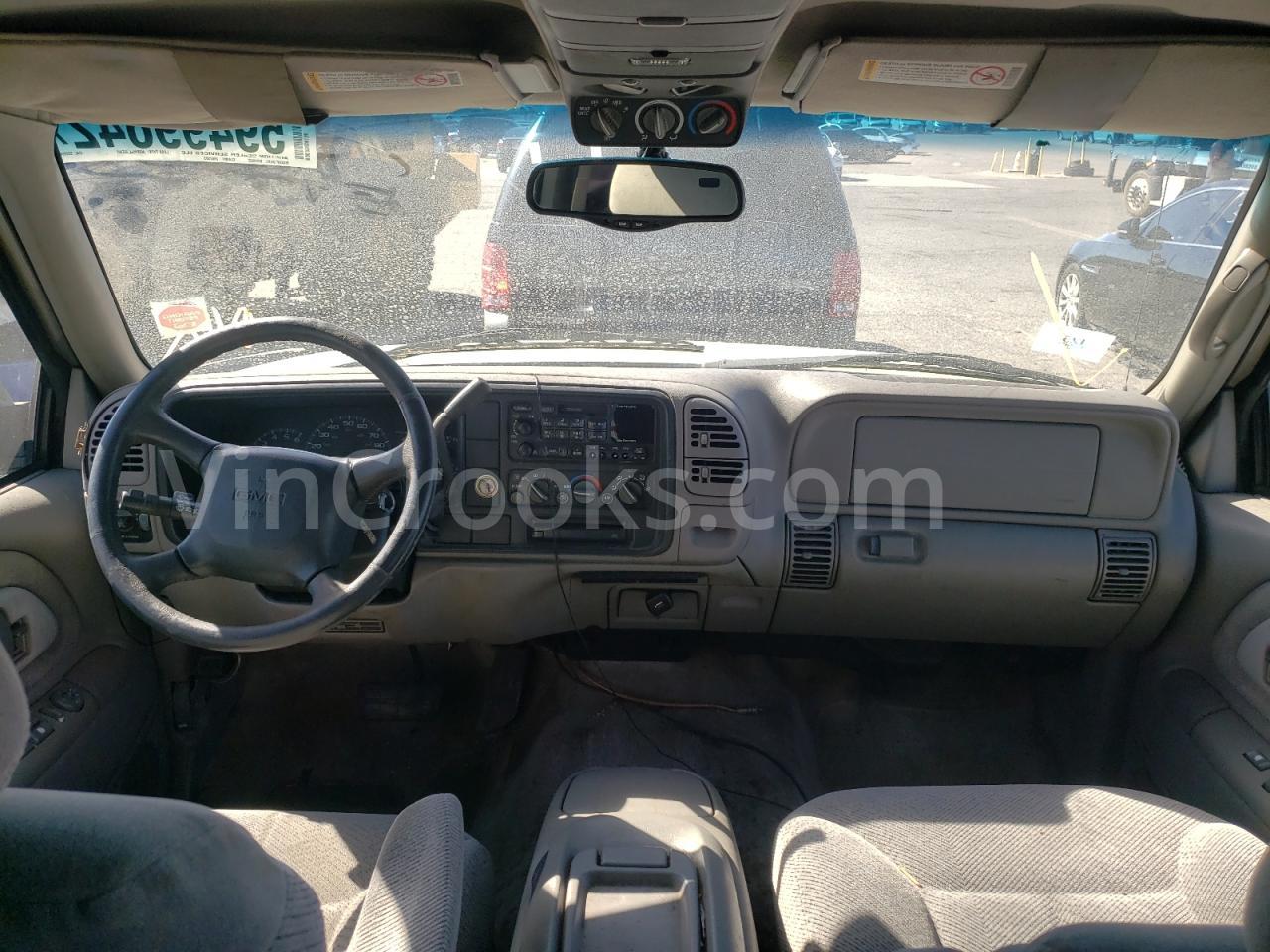 3GKEC16R9XG522094