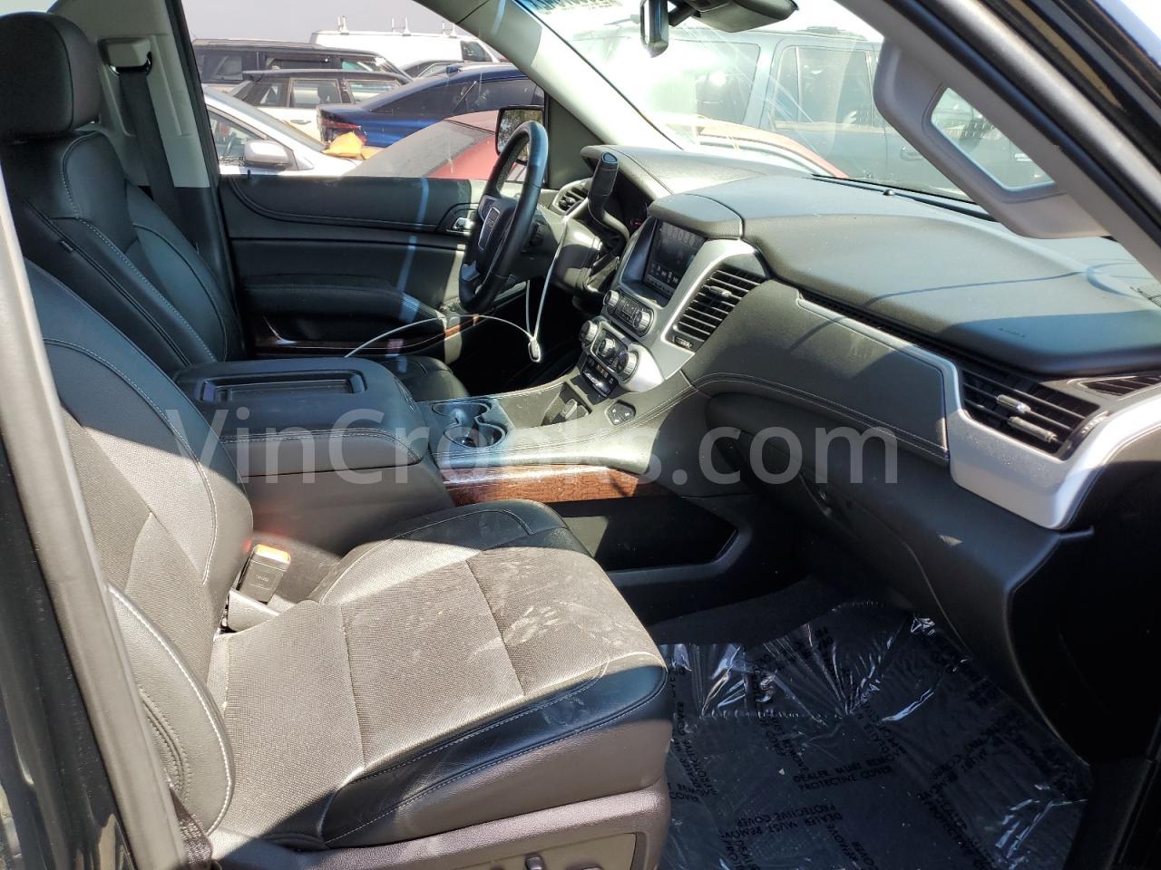 1GKS2BKC3KR299671