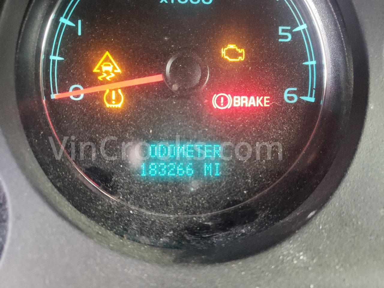 1GKFK130X8R228136
