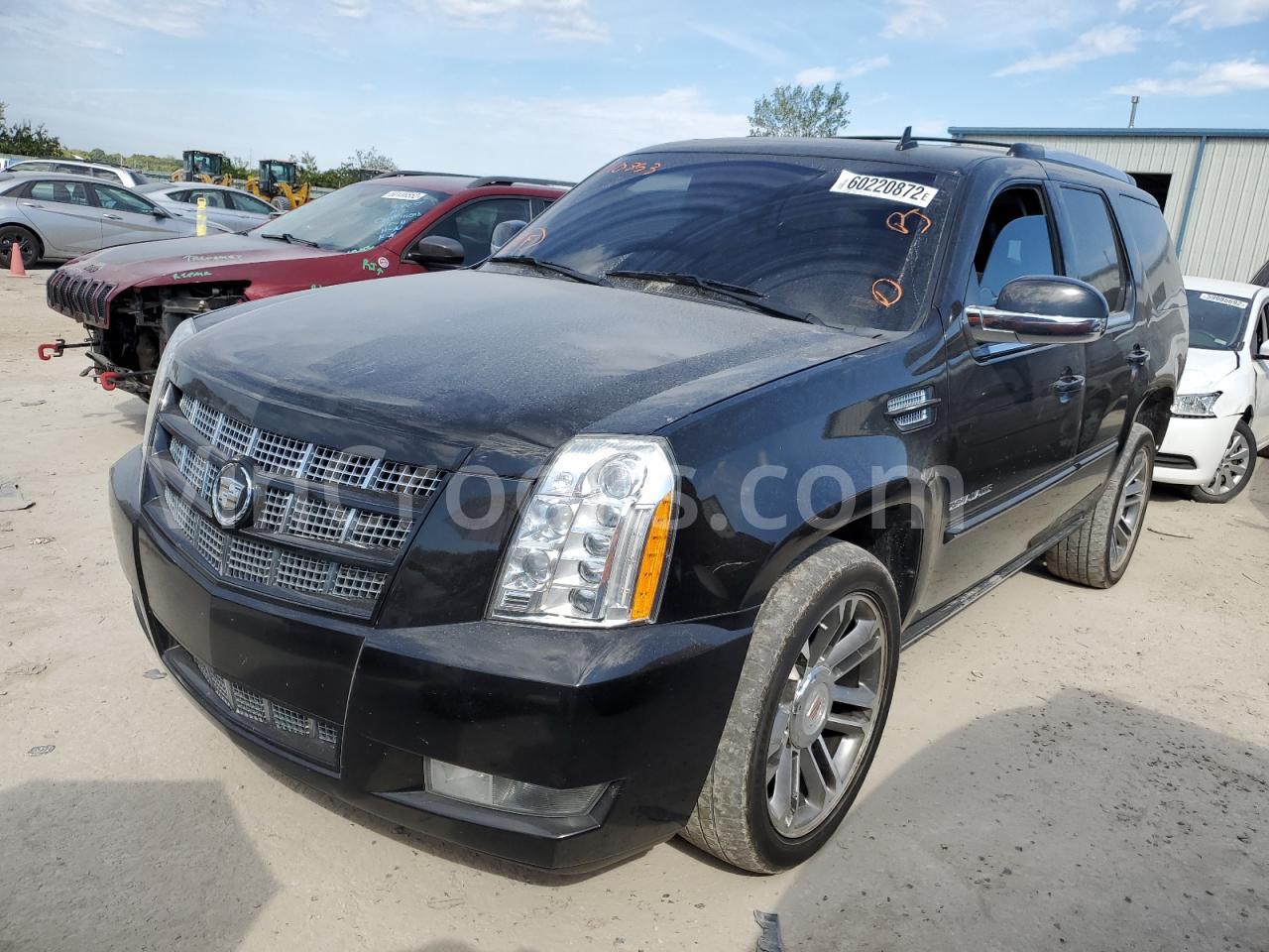 1GYS4CEF8CR210853