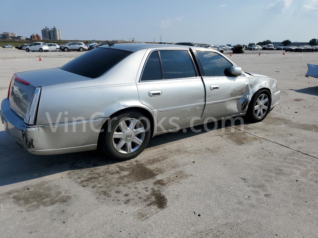 1G6KD57Y06U156016