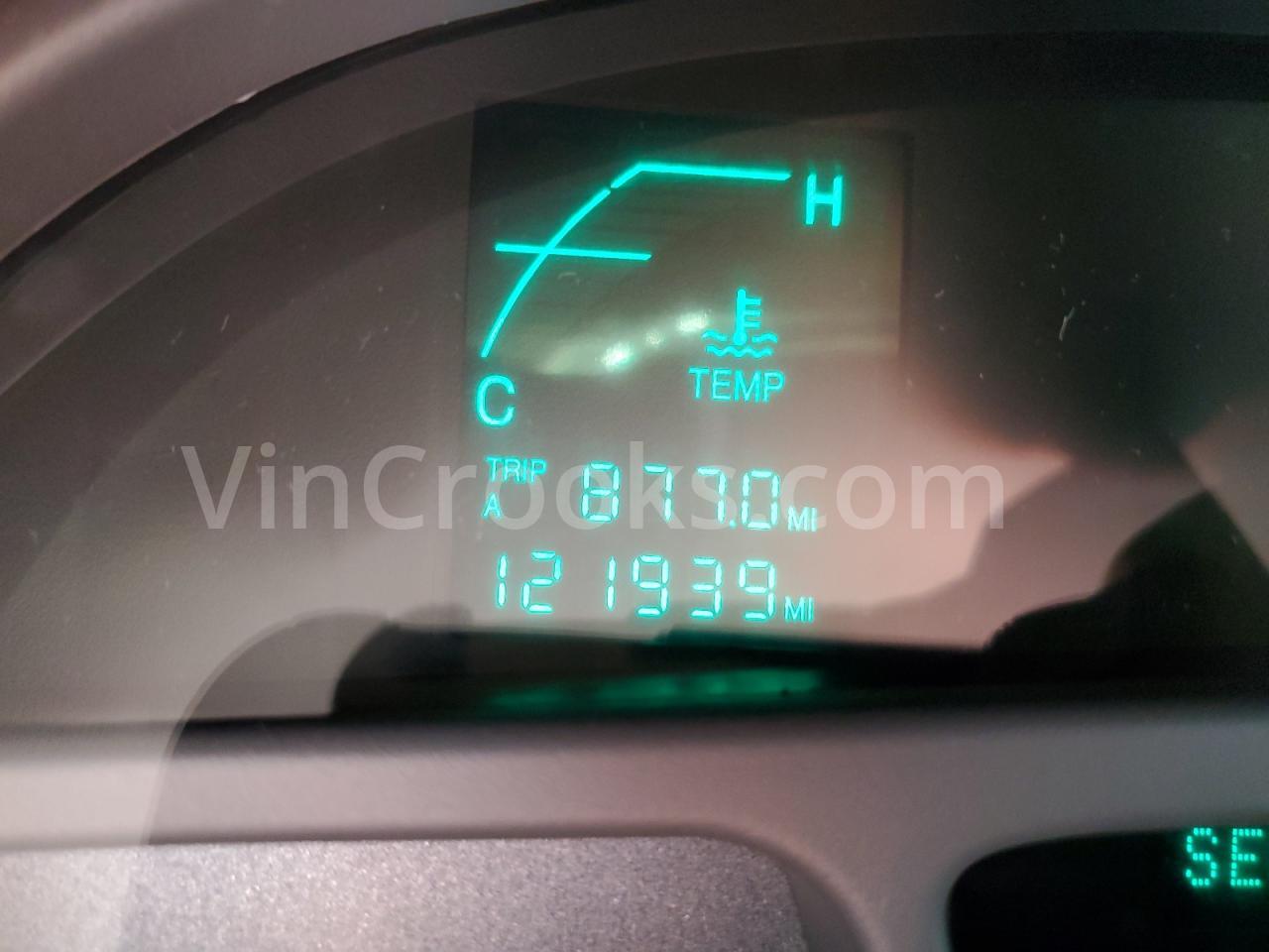 1G6KD54Y05U161686