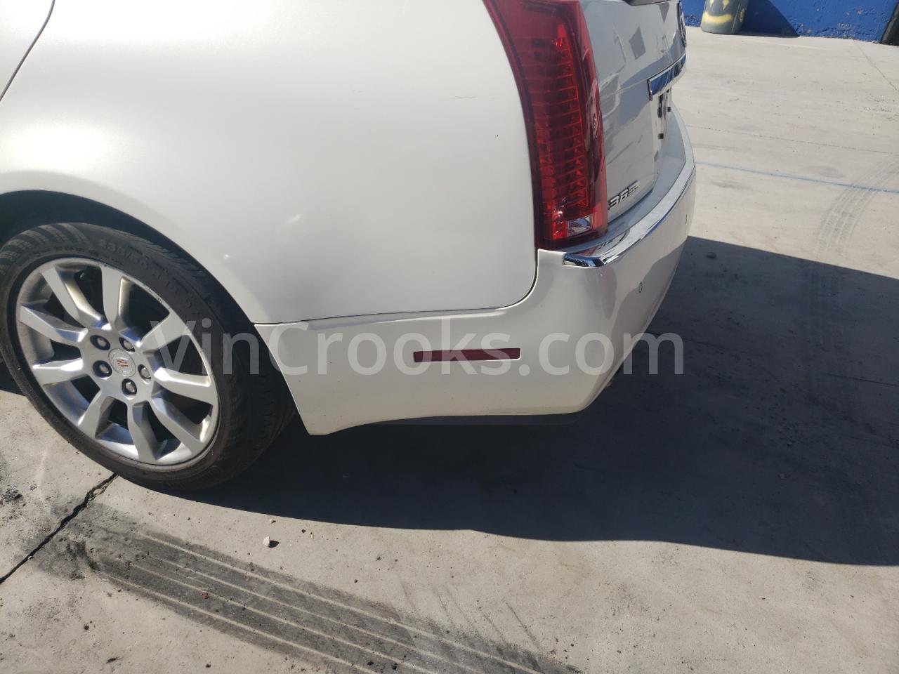 1G6DT57V880172136