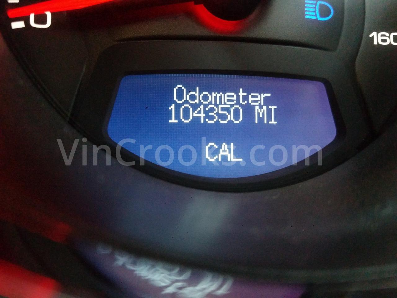 1G6DT57V280146325