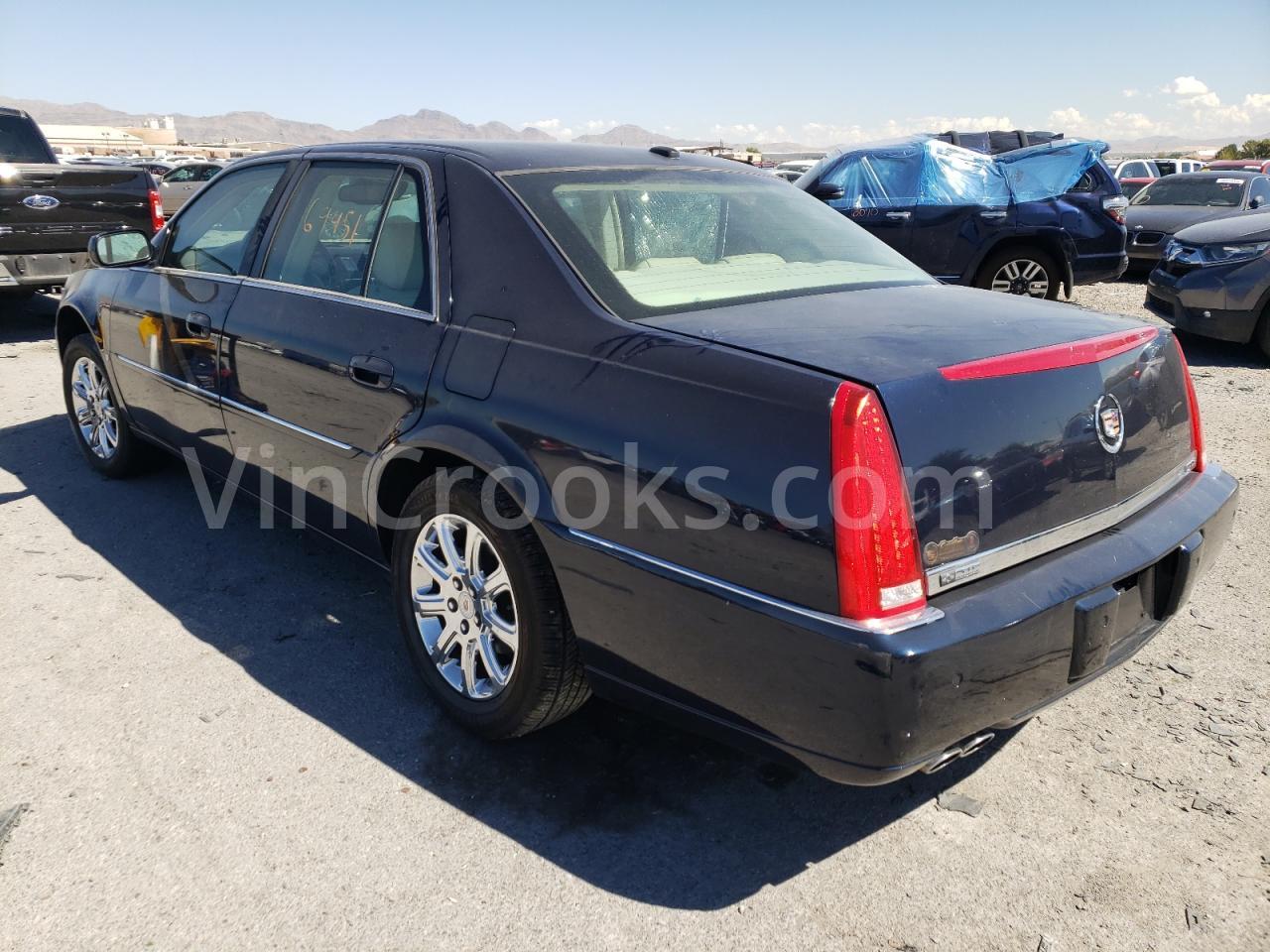 1G6KD57Y58U182193
