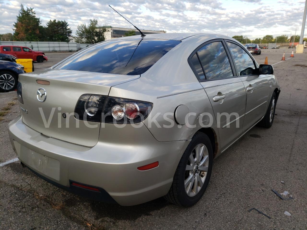 JM1BK32G581836181
