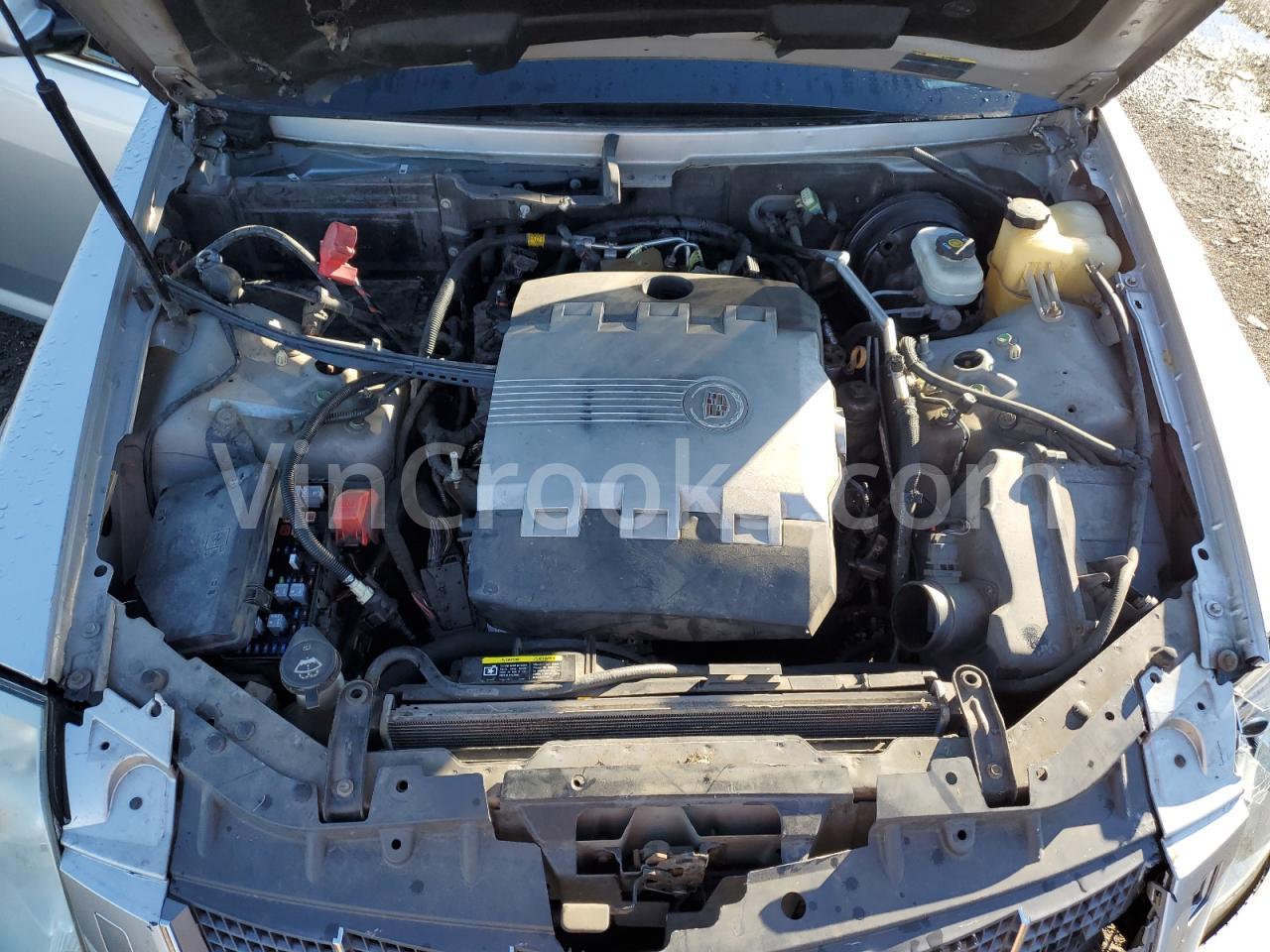 1G6DW67V480125571